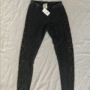 NWT VOCAL BLK STONE WASHED EMBELLISHED LEGGINGS SM